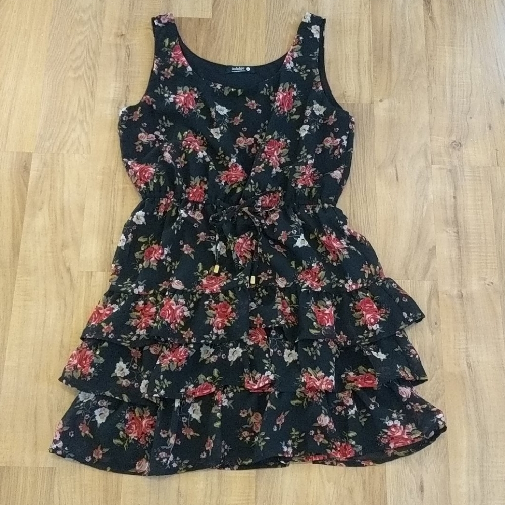 5/$25 ⭐ Indulge Sleeveless Chiffon Dress